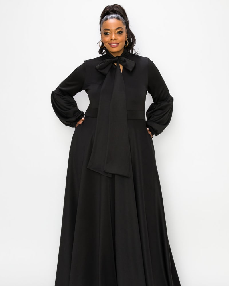 Front of a model wearing a size 1X Bella Donna Dress in Black by L I V D. | dia_product_style_image_id:241127